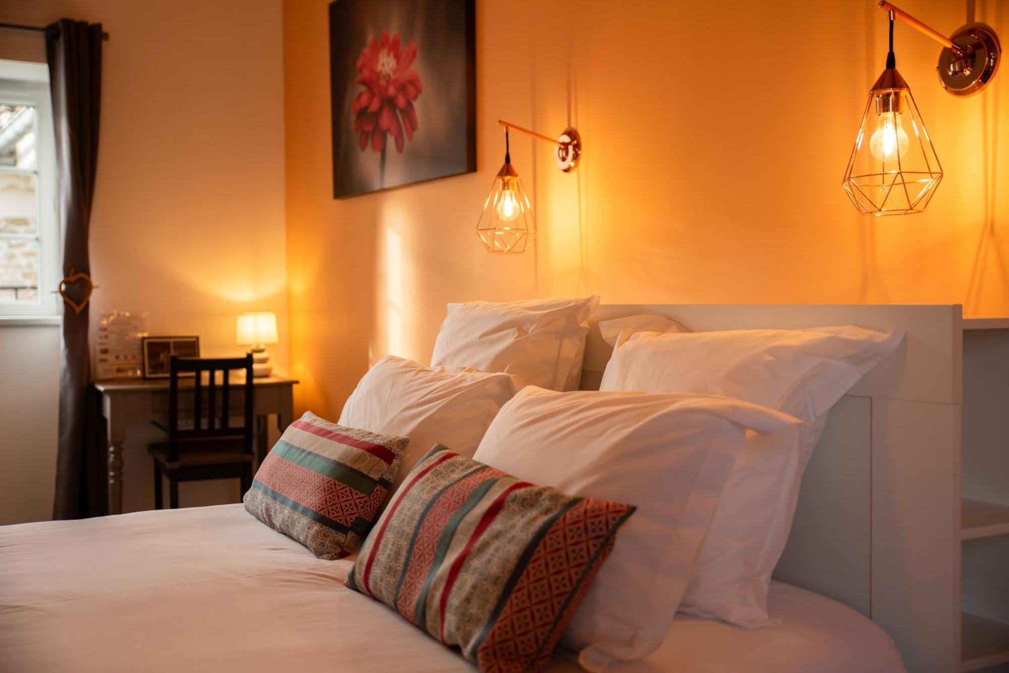 Bed and Breakfast Domaine Forvent Saint-Julien-de-Peyrolas Exterior foto